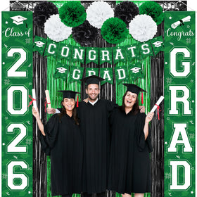 Ragnhild 2026 green foil balloons elevate the center of attention with festive glow