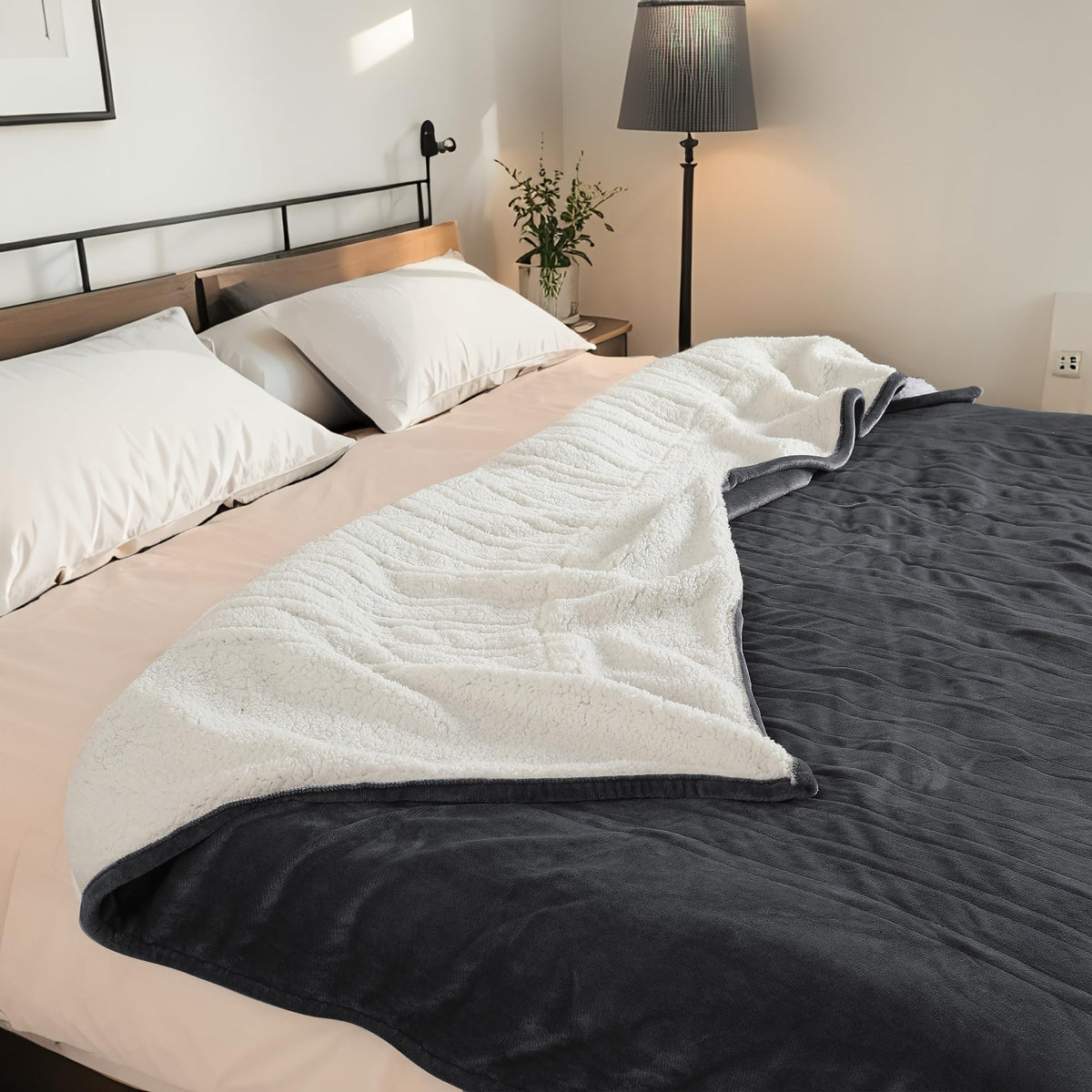 Ralysun dual-sided microplush Sherpa surface offers ultra-soft comfort on chilly evenings.