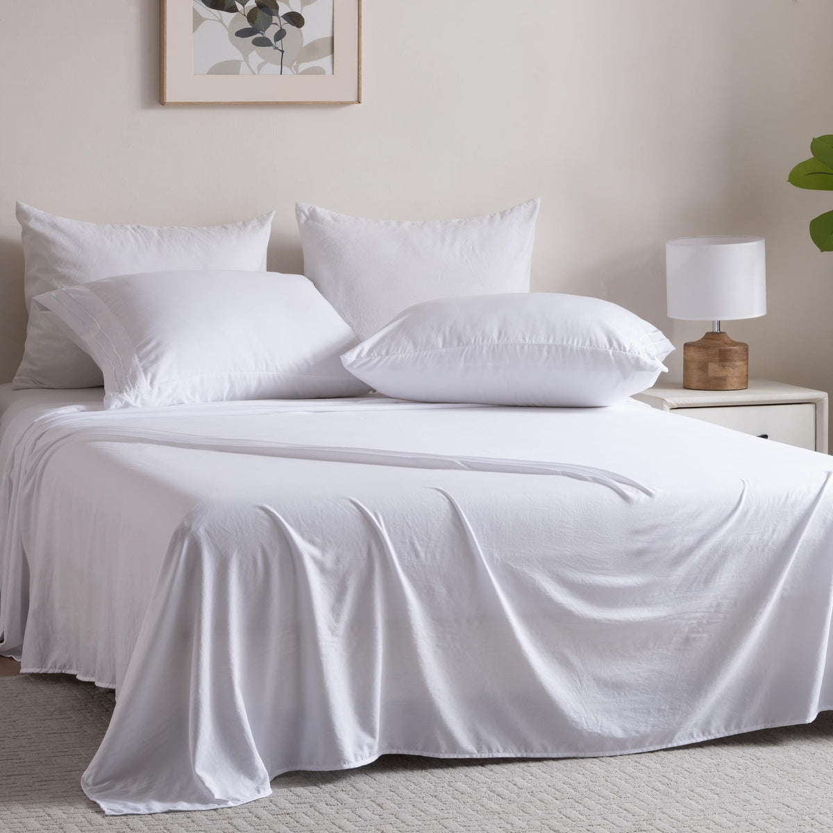 Ranunculus brushed microfiber texture delivers ultra-soft, breathable comfort