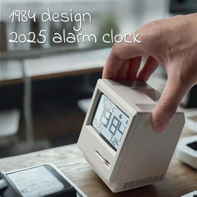 RayCue Maclock WB-8 temperature reading helps monitor your room climate.