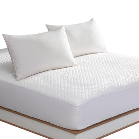 Reaks king-size waterproof mattress protector with deep pocket protects an 18-inch mattress from spills