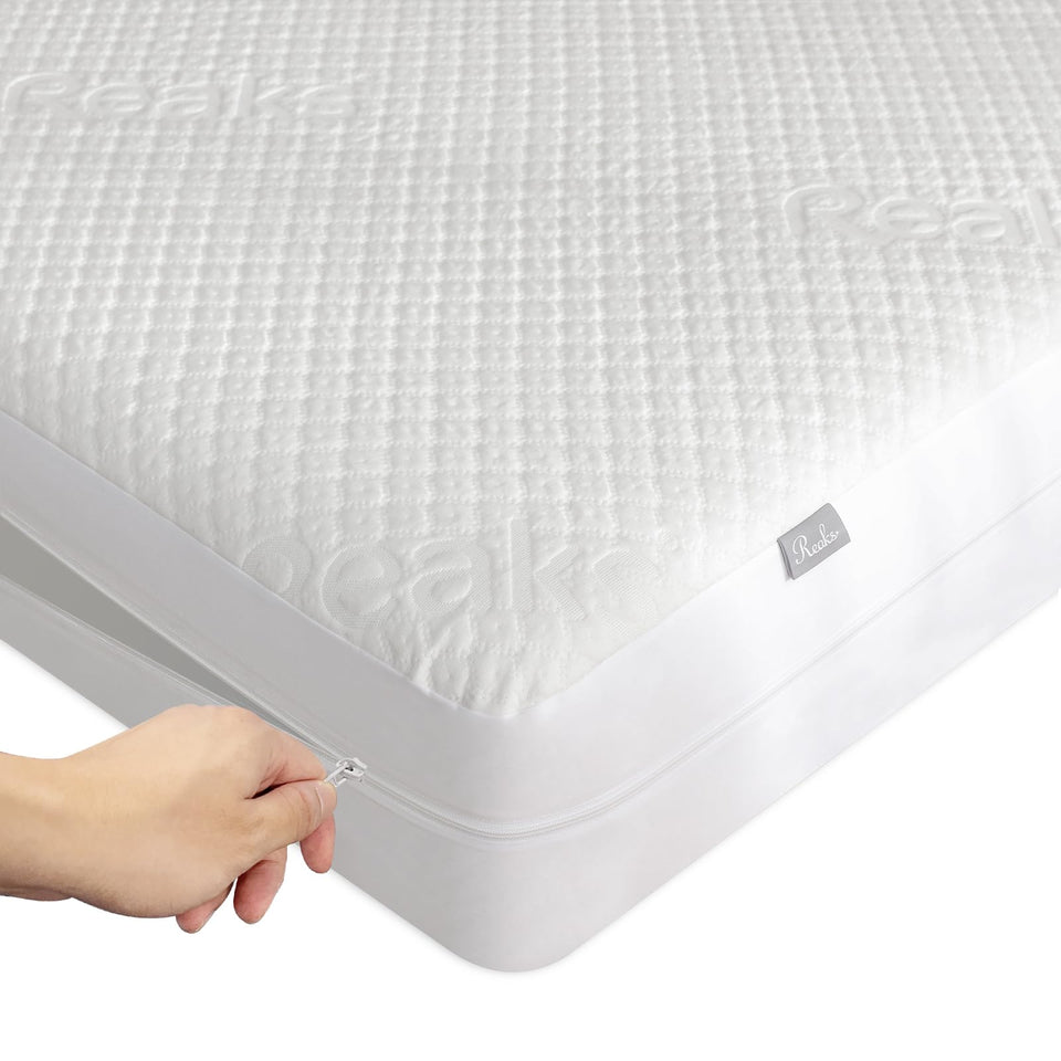 Reaks queen size mattress protector with zipper guards against spills.