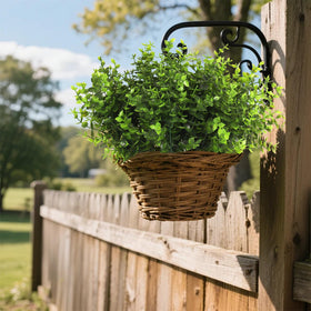 RECUTMS boxwood outdoor setup demonstrates UV resistant color for year round décor
