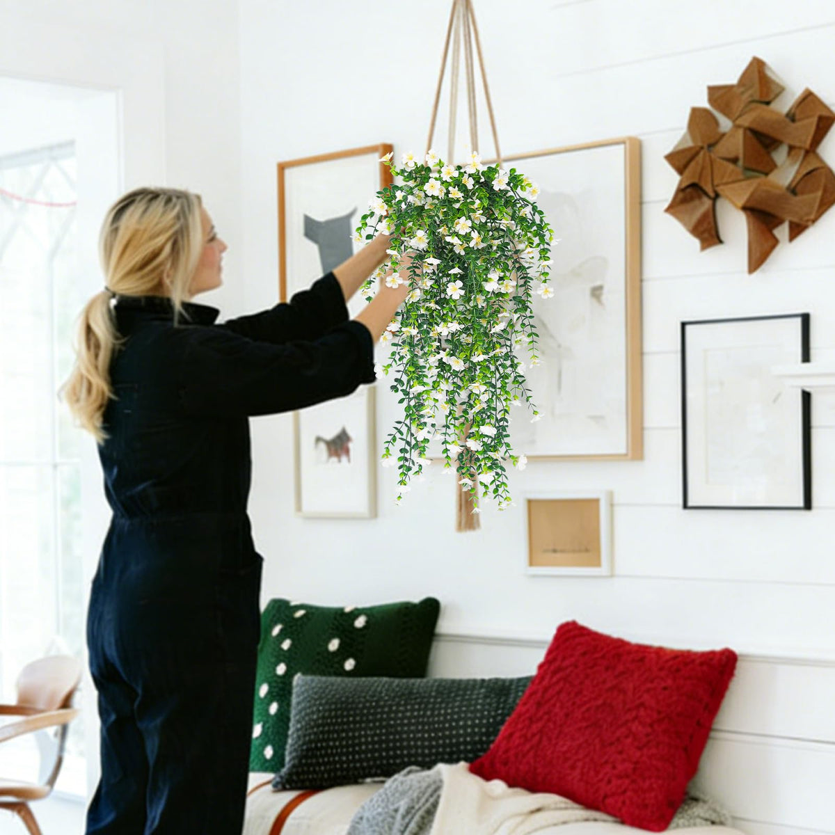 RECUTMS versatile decor for bedrooms, doors, balconies, and porches.