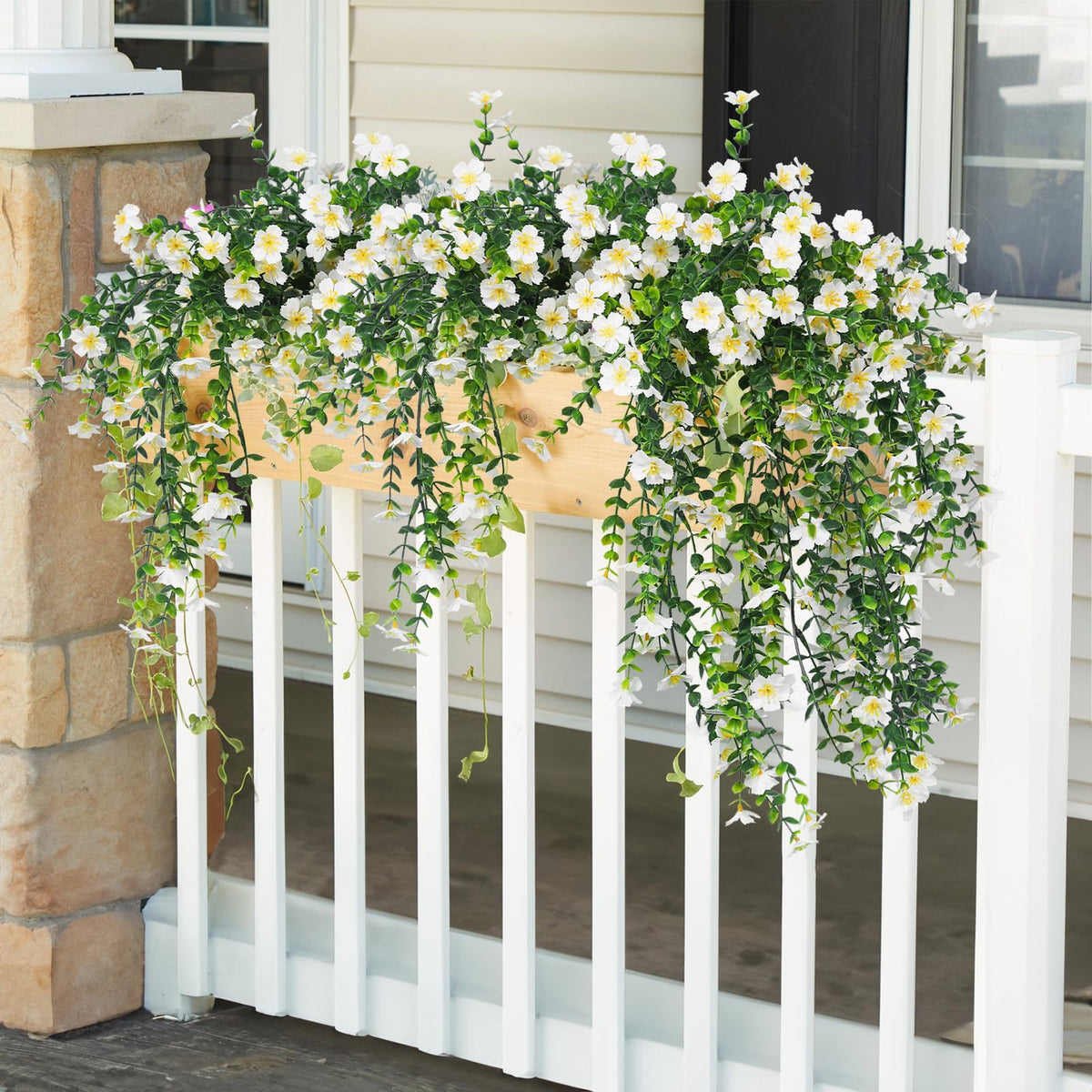 RECUTMS weatherproof flowers require no upkeep for porches and balconies.