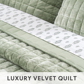 RECYCO bedroom decor view highlighting versatile, oversized bedspread for full coverage
