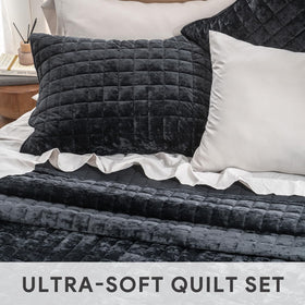 RECYCO down-alternative filling provides lightweight warmth and stable loft.