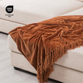 RECYCO throw blanket machine-washable for easy care and upkeep.