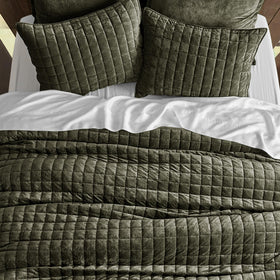 RECYCO velvet quilt channel-stitch pattern adds structured elegance.