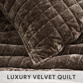 RECYCO velvet quilt designed for machine washing and easy maintenance