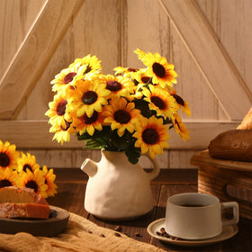 Redbaker UV-resistant plastic sunflowers maintain brightness outdoors.