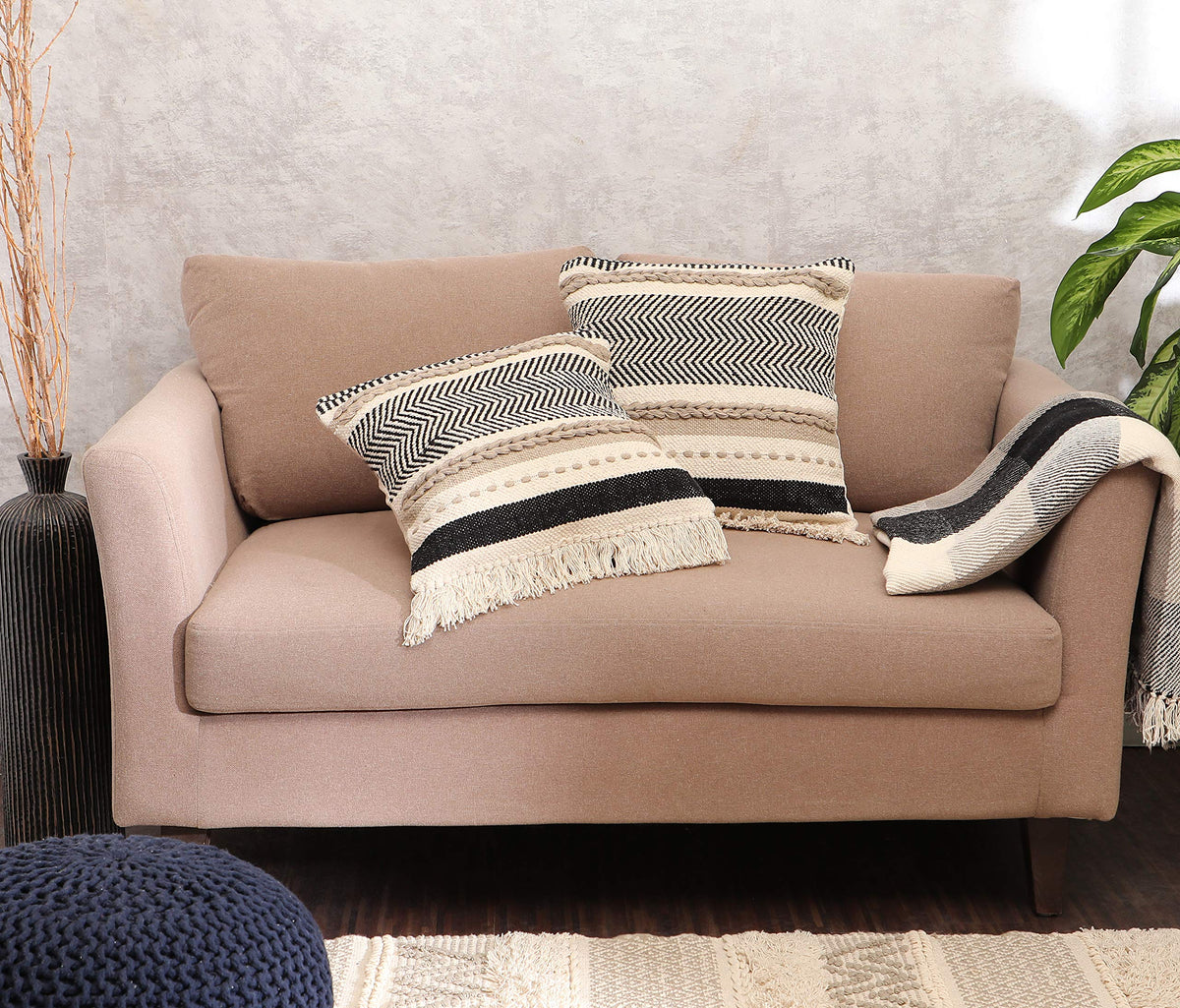 REDEARTH boho farmhouse texture on the front enhances living room vibe.