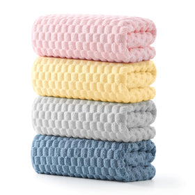 REDKISS 4-pack microfiber towels in extra-large size for full-body drying.