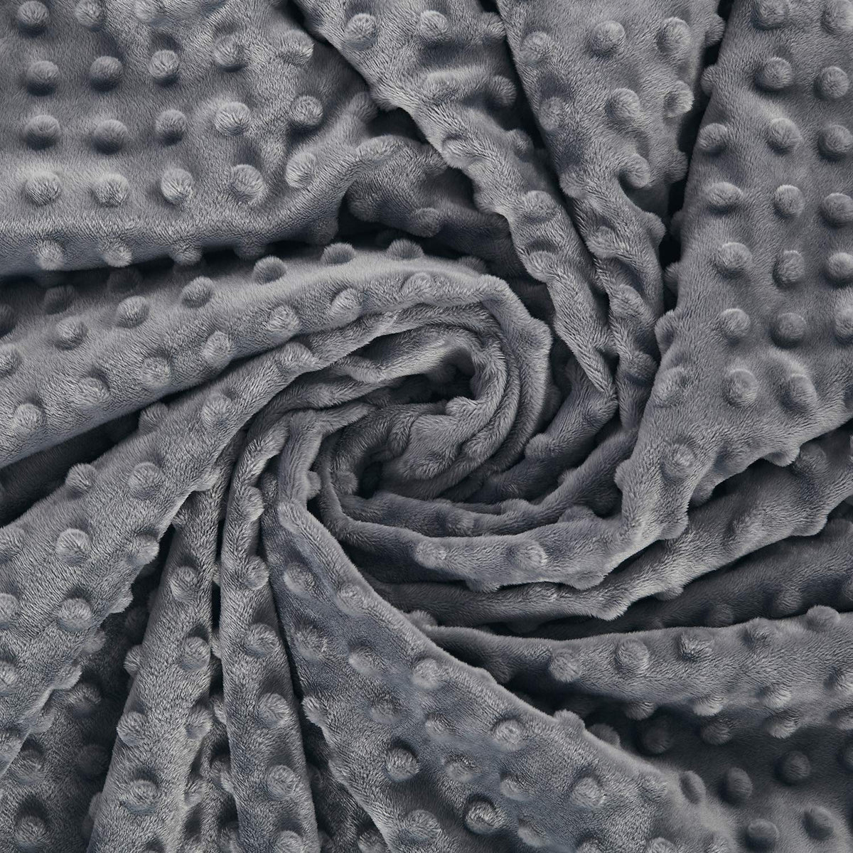 RelaxBlanket machine washable in cold water for simple maintenance.