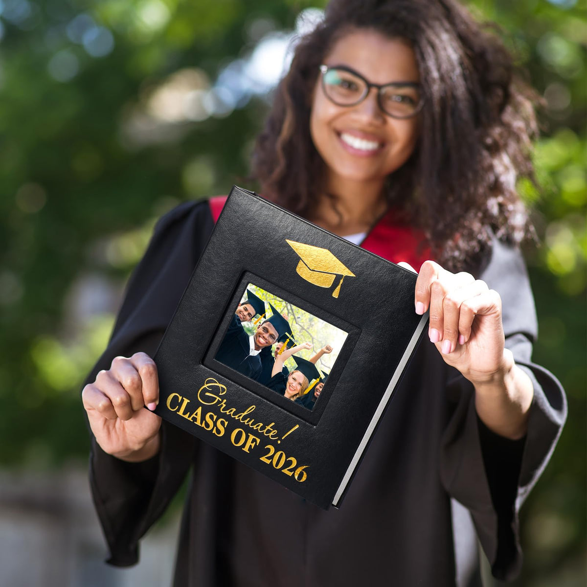 Ideal gift idea for graduates and families to treasure memories