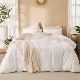 Renewroots premium muslin fabric detail emphasizes safety, durability, and long-lasting beauty.