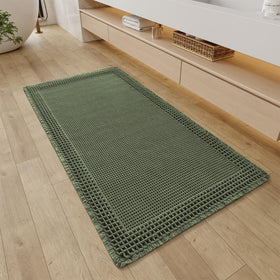 RESARE waffle bath rug texture highlights decor and provides soft comfort after showers.