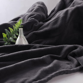 ReyyNio 10-hour auto-off feature offers reliable safety during overnight use.