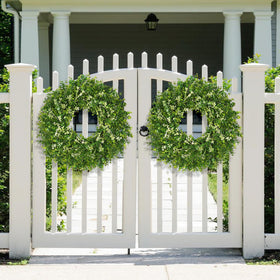 RHTRJ EVA material wreath stays vibrant and reusable for seasons.