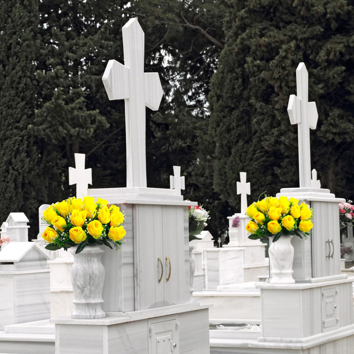 Riceshoot headstone decor setup ready-to-use for memorial or special occasions.