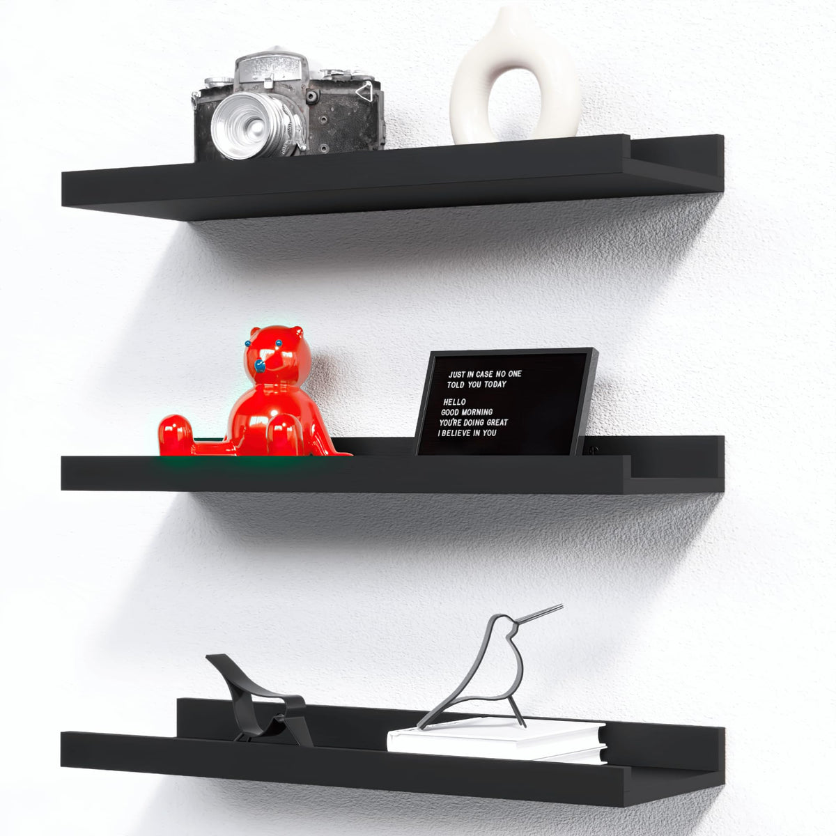 RICHER HOUSE 3-set floating shelves on wall offering versatile display space