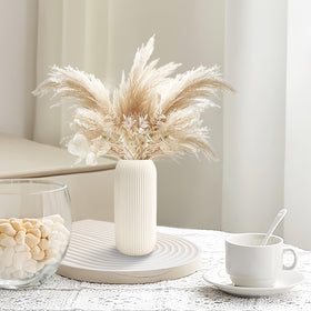 RIKBVOM gift-ready white vase, perfect for housewarmings.