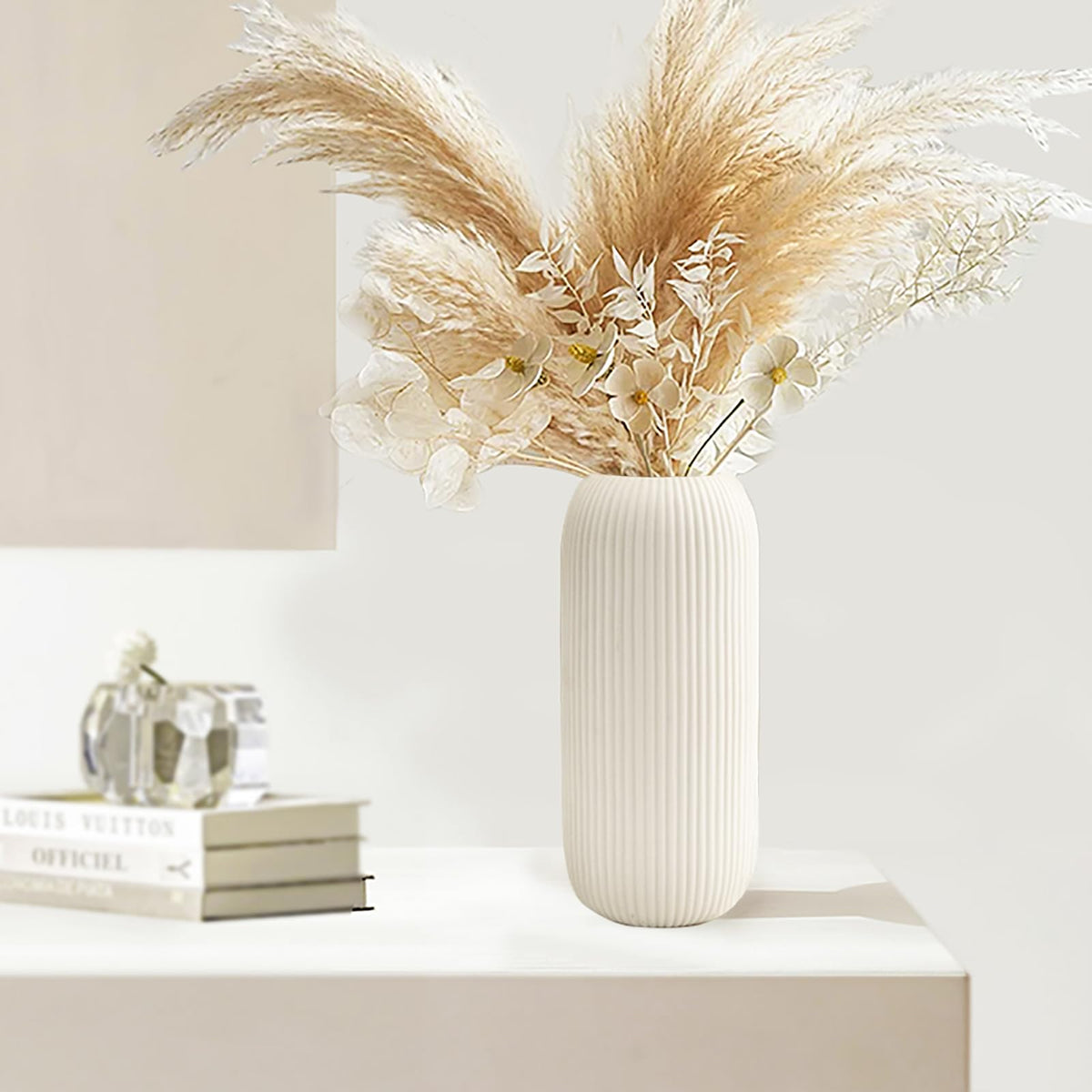 RIKBVOM ribbed-texture vase ready for pampas grass arrangements.