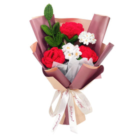 Rimvoe crochet rose bouquet with red roses and white forget-me-nots for a lasting gift