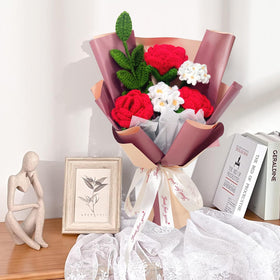 Rimvoe forget-me-not bundles highlight delicate white blossoms in the bouquet