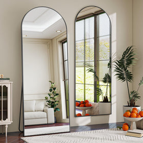 Riskioir arch mirror front view with sleek black frame and crystal-clear reflection.