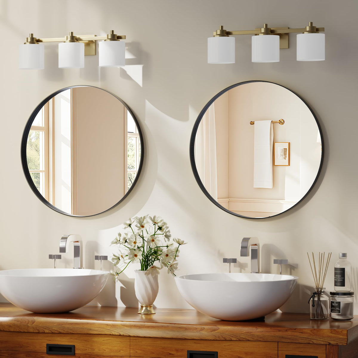 Riskioir round wall-mounted mirror with sturdy frame enhances hallway lighting.
