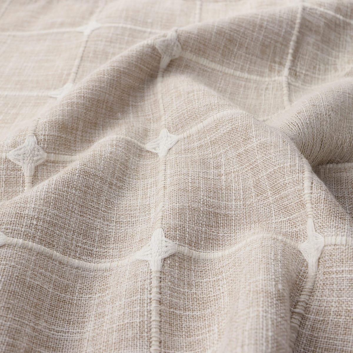 River Dream snap-in liner feature for quick detachment and easy cleaning
