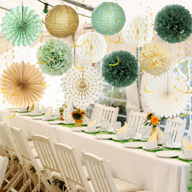 Roetyce decor kit combines pieces for easy, cohesive party styling.