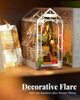 Rolife booknook LED ambiance lighting enhances the miniature scene at night