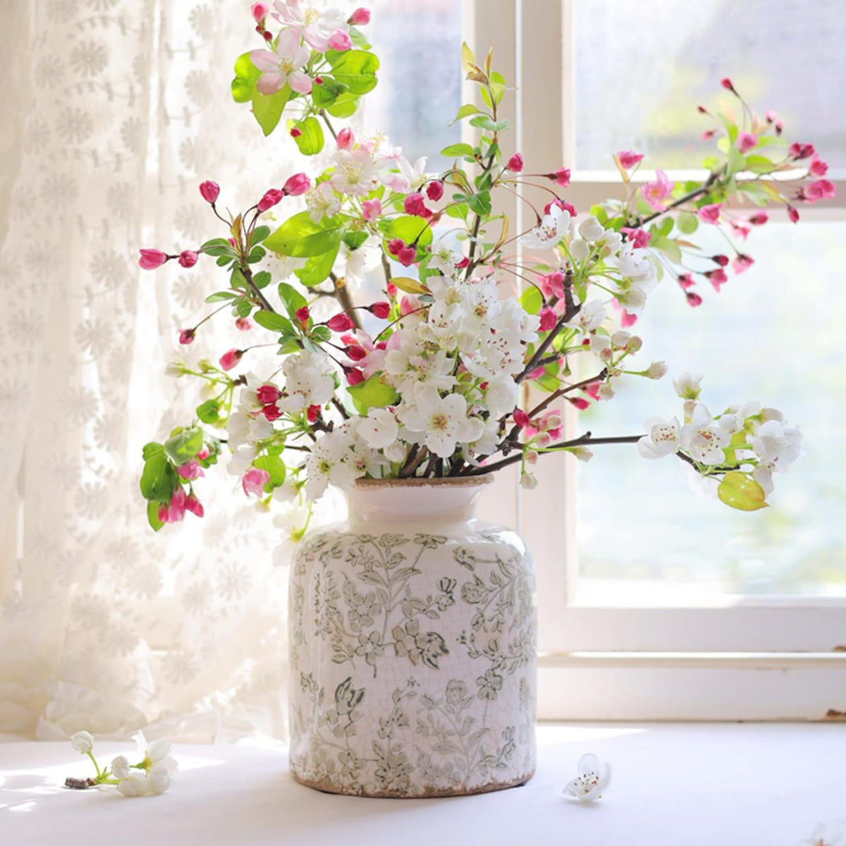 Ronasip bottom pads protect surfaces while displaying the vase