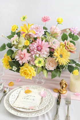 Rongflower DIY stems and greenery for customizable floral designs.