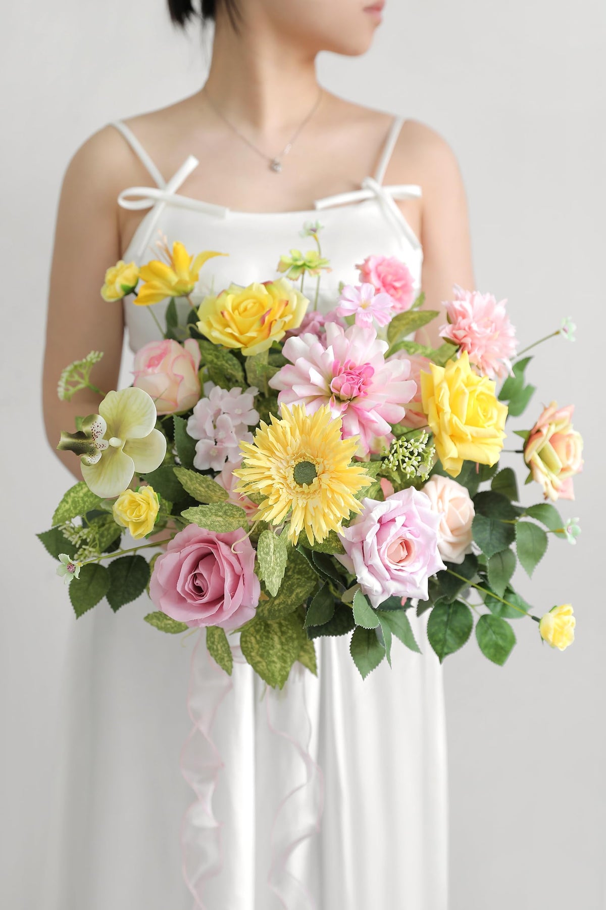 Rongflower silk foam blossoms with leaves for versatile centerpieces.