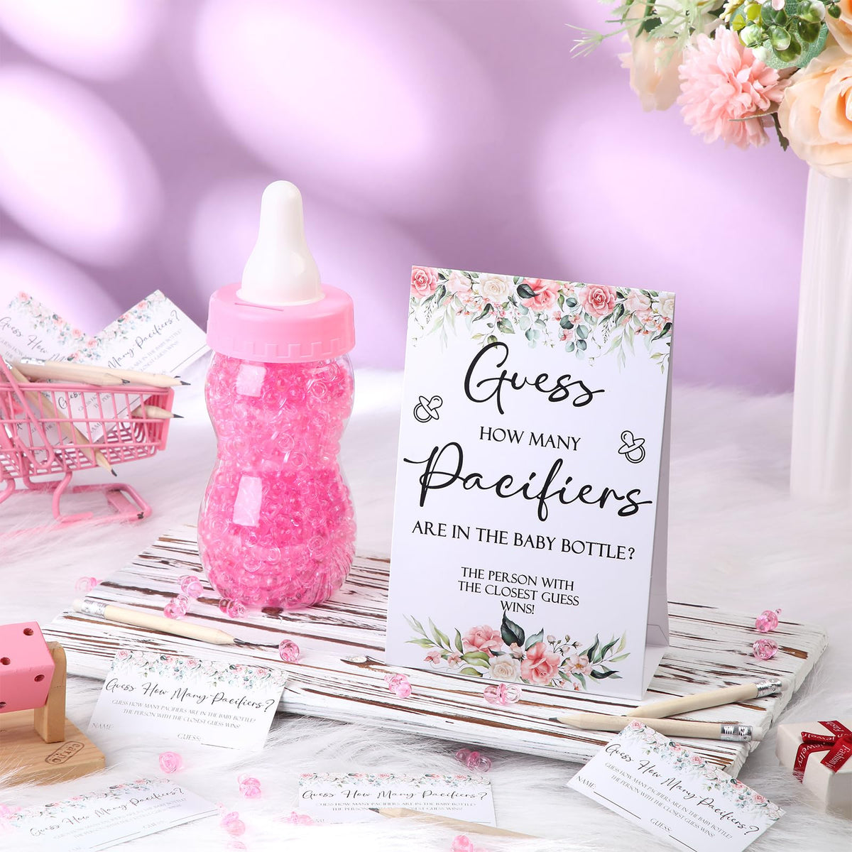 Roowest pink milk bottle 750 ml as a playful centerpiece
