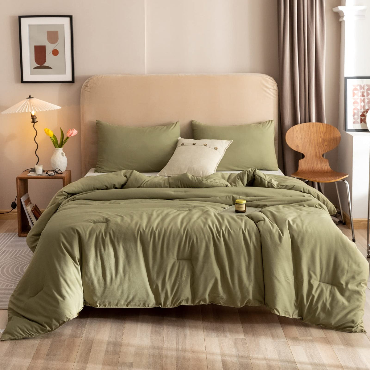 ROSGONIA olive green pillowcase pair enhances the set's look and comfort.