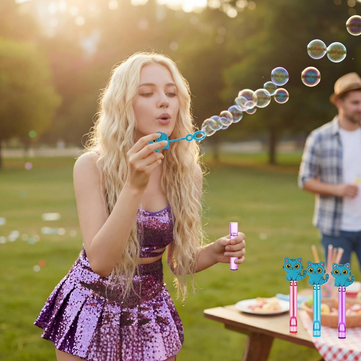 RoundFunny cat theme bubble wands suitable as interactive party props and keepsakes