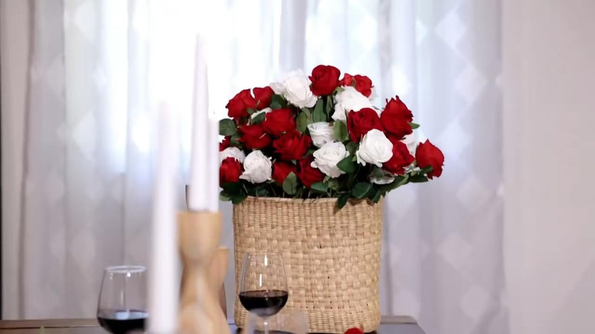 Rowfad versatile white roses perfect for Valentine's Day and gifts.