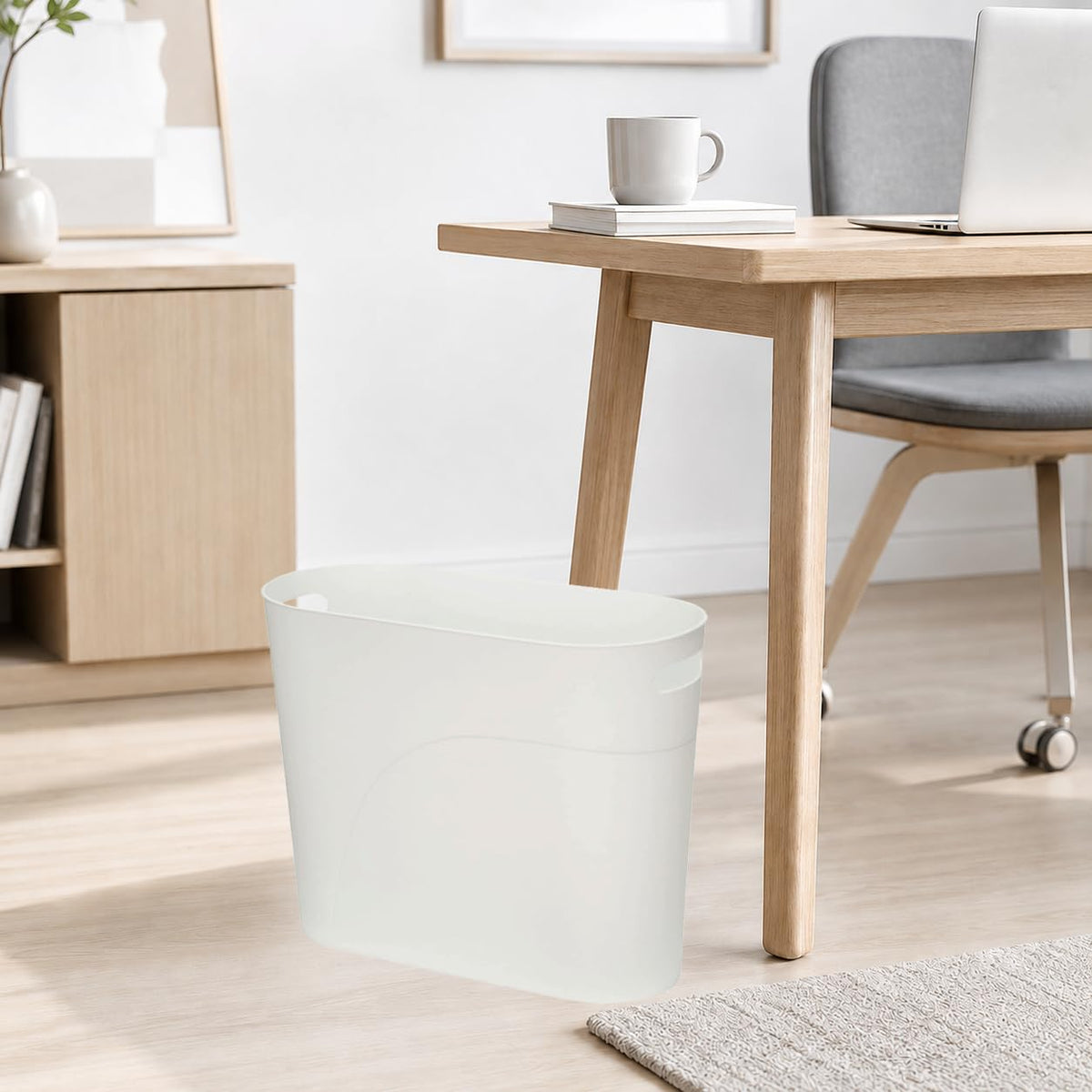 ROYFACC durable PP trash bin in white for daily use
