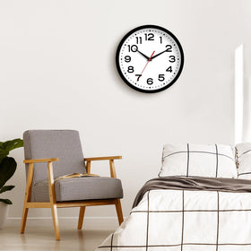 Roymnie 14-inch dial clock with large numerals for easy reading at a glance.