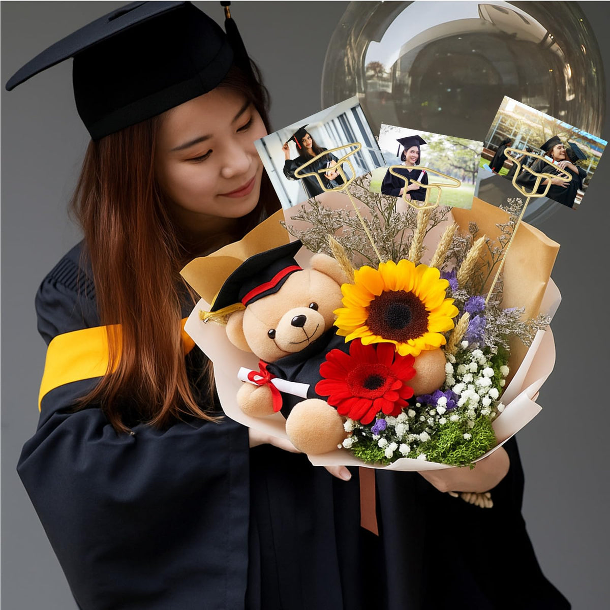 Rtteri 12.4-inch display keeps photos visible in arrangements