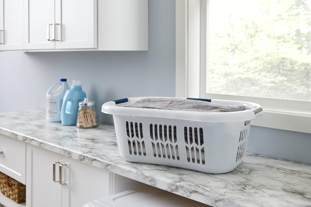 Rubbermaid basket highlights three grab-through handles for stable lifting.