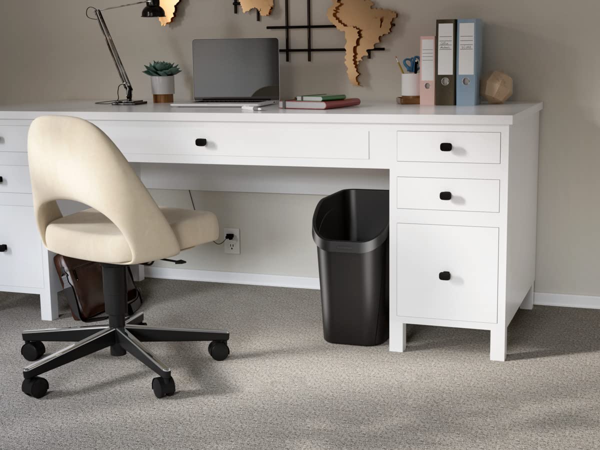 Rubbermaid made-in-USA Winfield design emphasizes quality.