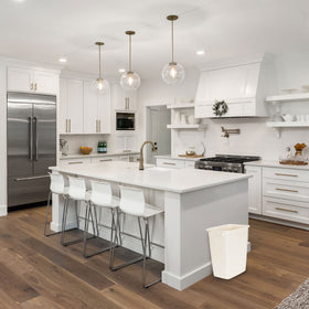 Rubbermaid smooth interior makes cleanup quick after spills