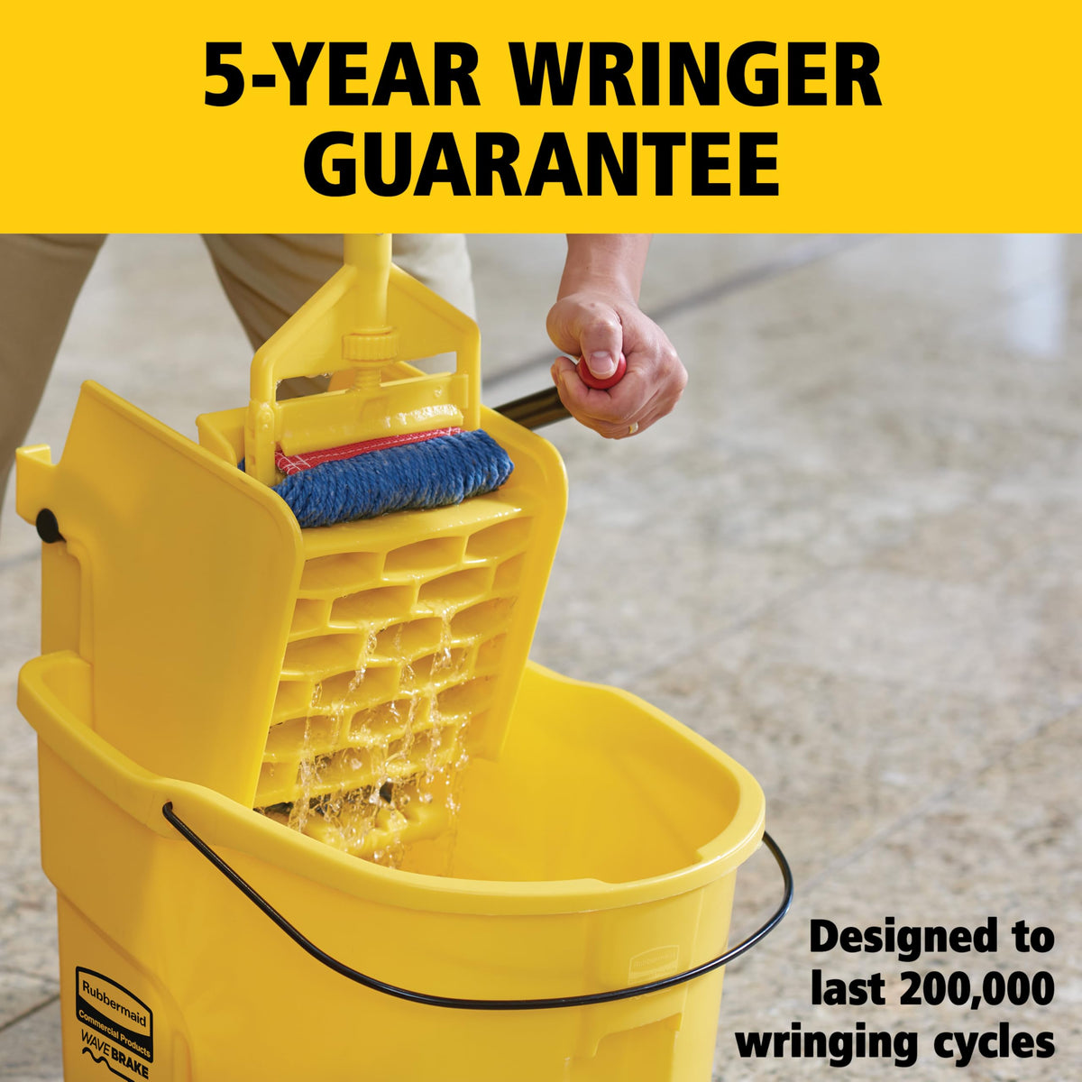Rubbermaid WaveBrake wringer secure connection ensures stable wringing with less spills.