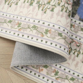 Rugcomf kid and pet-friendly fabric withstands everyday messes.