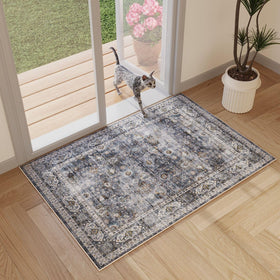 Rugcomf kids- and pets-friendly rug minimizes snagging and shedding.